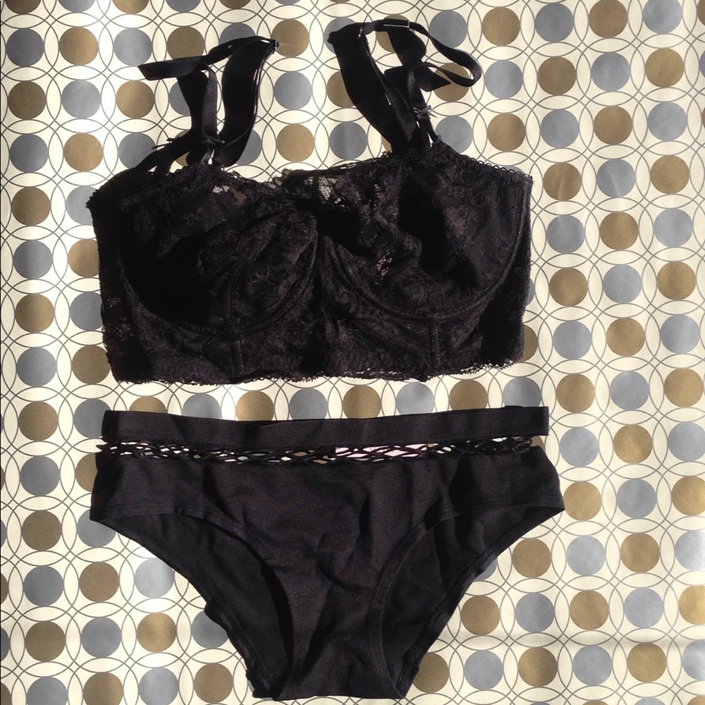 32DDD Victoria's Secret Longline Bra